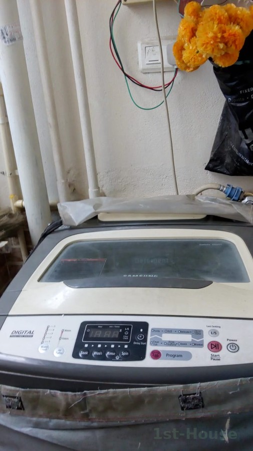 Property image 4 - Image 4